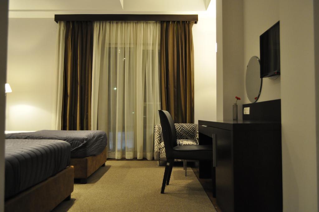 Hotel Dolce International Skopje Exterior photo