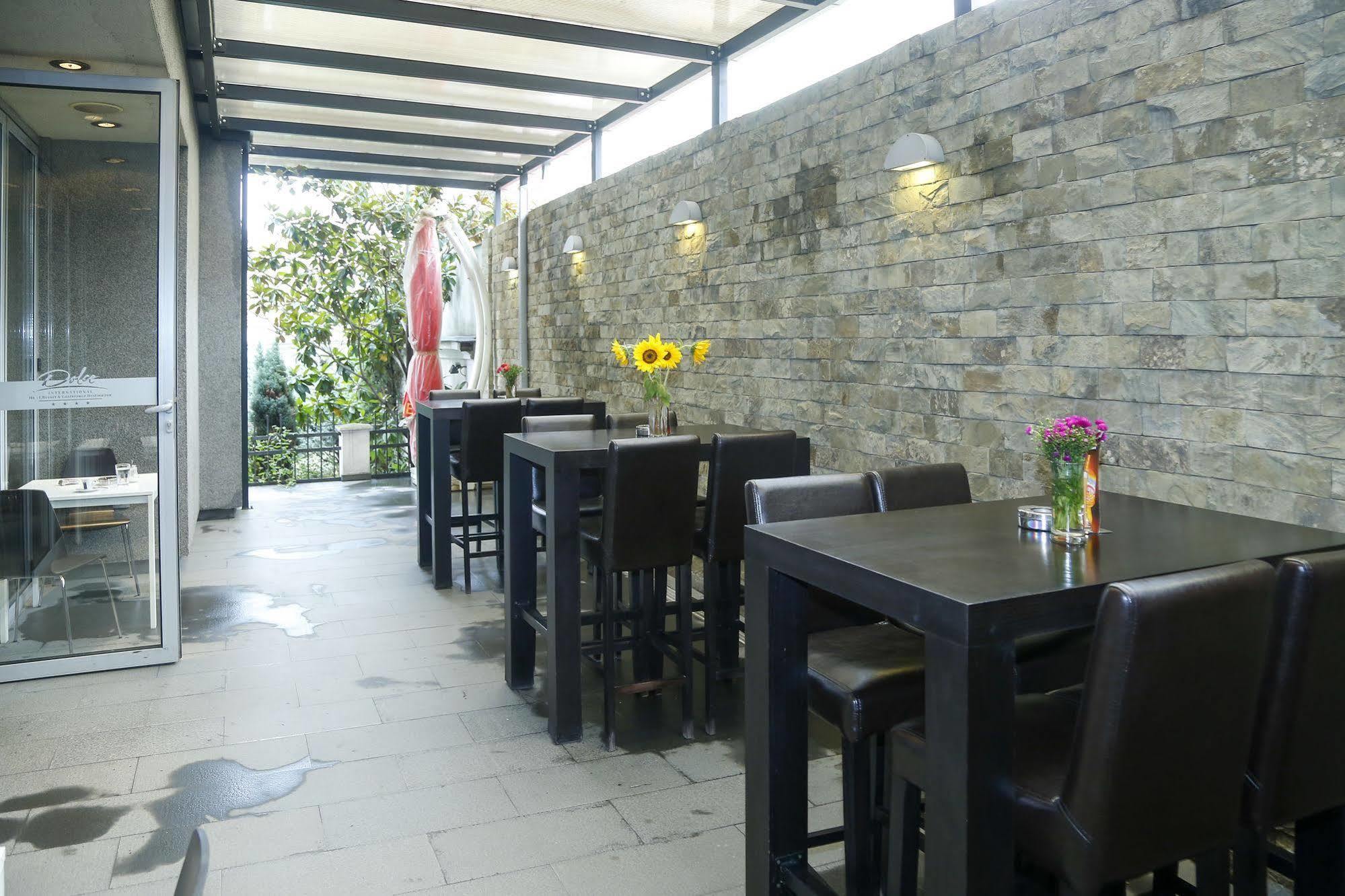 Hotel Dolce International Skopje Exterior photo