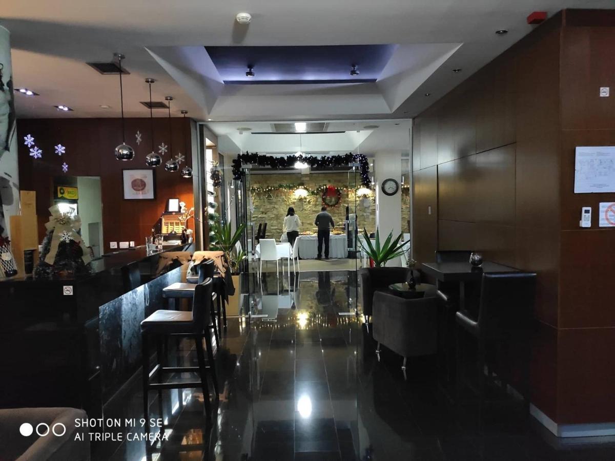 Hotel Dolce International Skopje Exterior photo